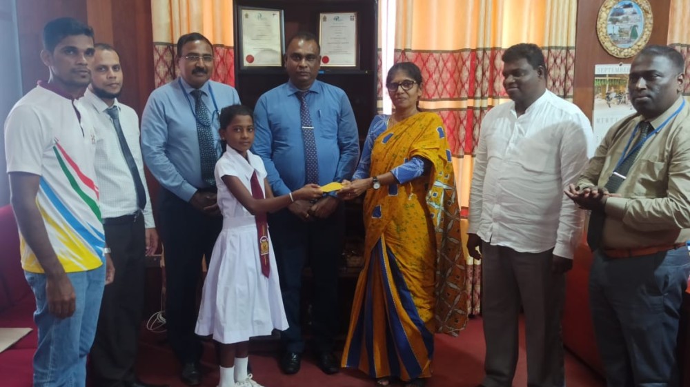 சமூக பாதுகாப்பு சபையில் இணைந்த மாணவர்களுக்கு தலா 5000 ரூபா நிதி