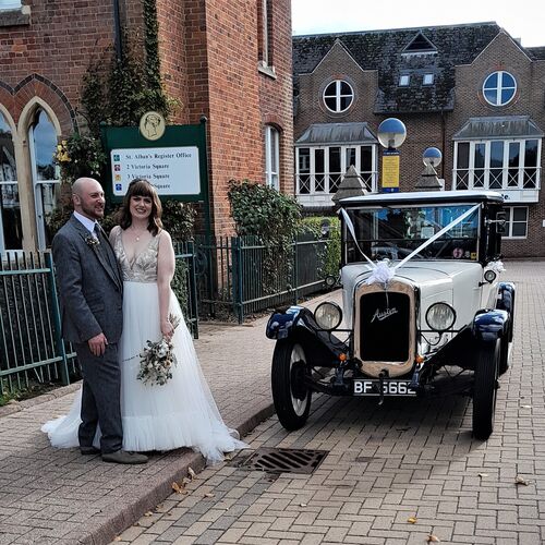 Gallery | Wedding Cars Harpenden, St Albans, Watford, Hemel Hempstead | Heritage Classic Cars
