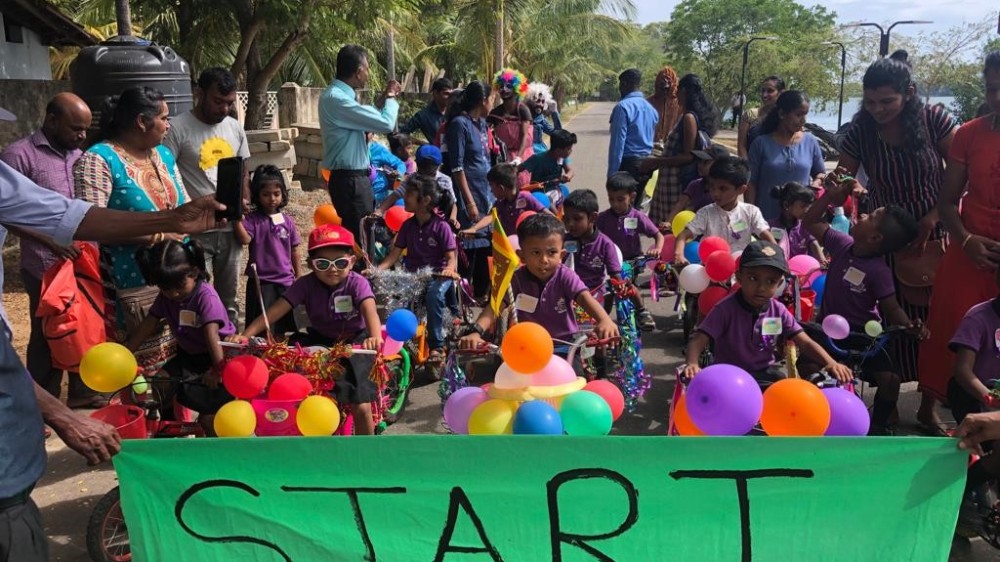 துவிச்சக்கரவண்டி சவாரி