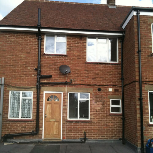 CENTRAL BLETCHLEY- 2 bed maisonette