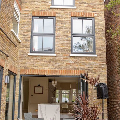 R I C H M O N D P A R K  | 