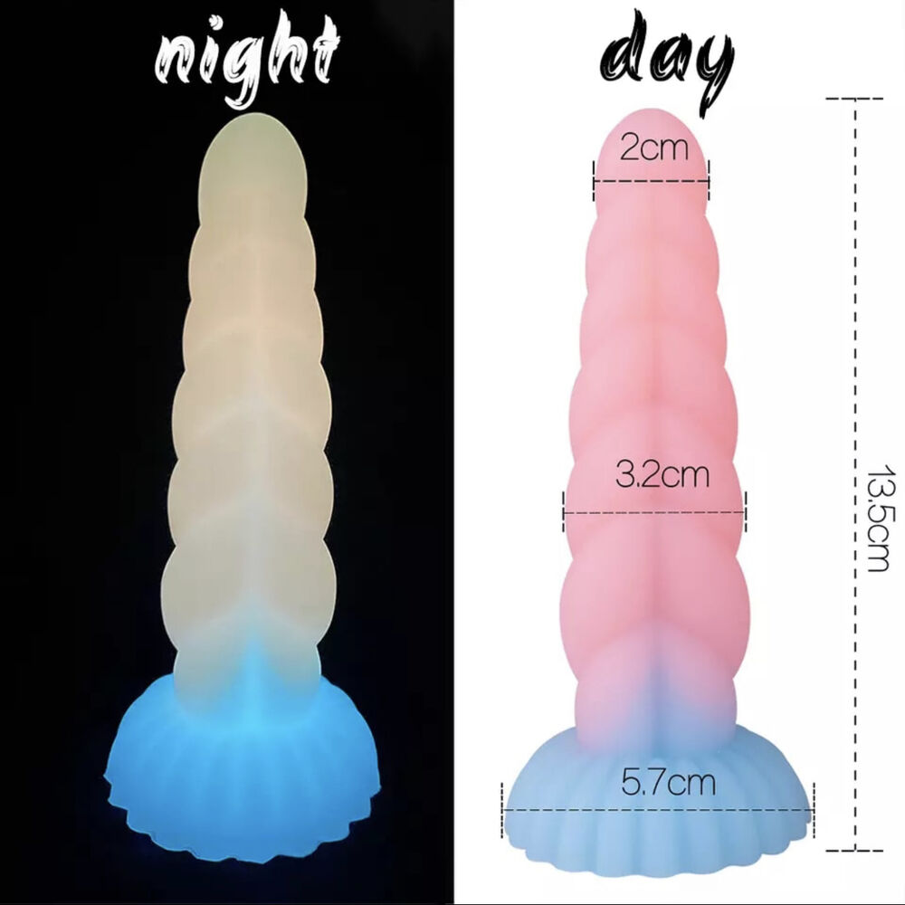 Nessus Play soft glow in the dark dildo with ribbed design and suction cup