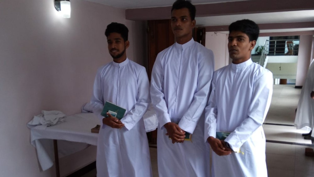 புனித டிலாசால் சபைக்கு பேசாலையிலிருந்து முதல் அருட்சகோதரர்.