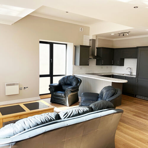 Renting in Cardiff - 3 Bedroom Apartment, City centre