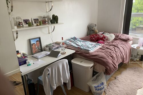 8 Cliff Mount Terrace