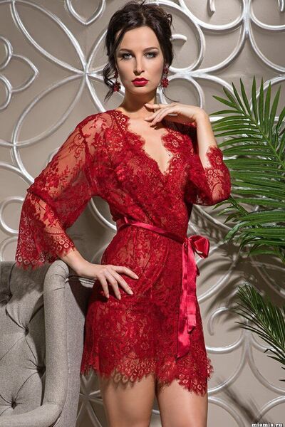 Angelica 2023R Short Wine Dressing Gown