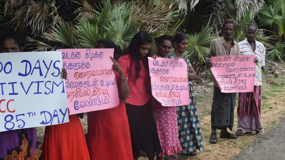 மன்னார் வசந்தபுரத்தில் மக்கள் குரலின் 85 வது தினம் கவனயீர்ப்பு போராட்டம்.