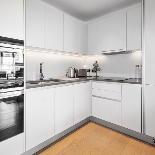 Sopwith Way, London, SW11