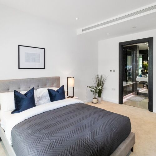 Sopwith Way, London, SW11