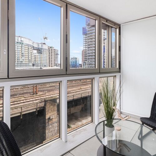 Sopwith Way, London, SW11