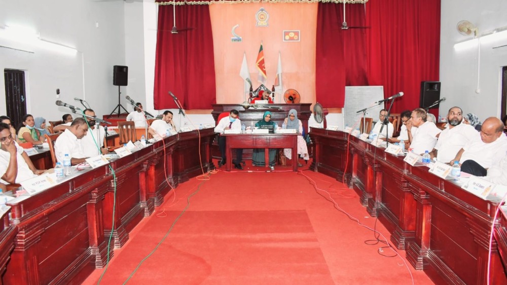 ஆக்கிரமிப்புக்குள்ளாகும் திருக்கோணேஸ்வரர் ஆலயம் - கல்முனை மாநகர சபையில் தீர்மானம்