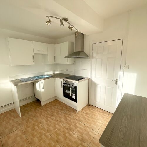 8 Heathfield Crescent, Llanharan, CF72 9RU