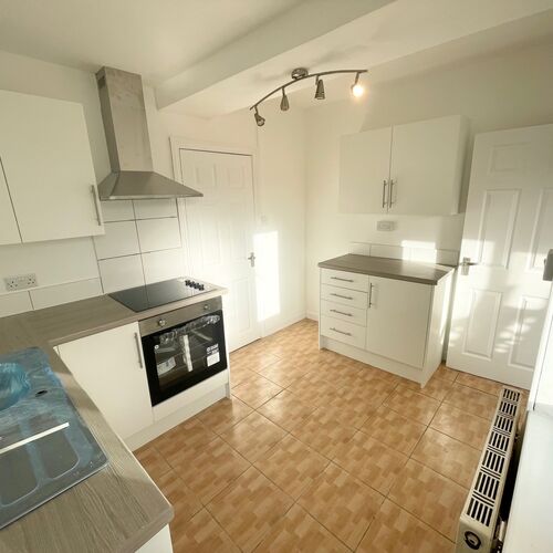 8 Heathfield Crescent, Llanharan, CF72 9RU