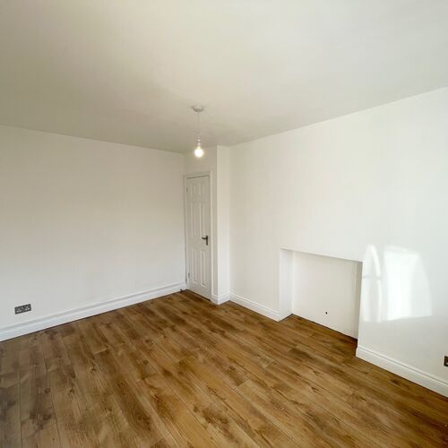 8 Heathfield Crescent, Llanharan, CF72 9RU