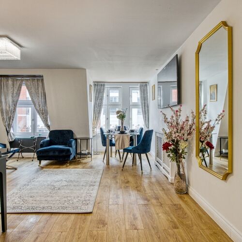 Short Let- Mark House, Maddox St