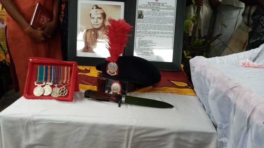 இலங்கையின் முதலாவது கெமுனு படைப் பிரிவின் தமிழ் இராணுவ உத்தியோகத்தர் 90 வயதில் காலமானார்.