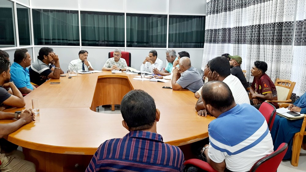 கல்முனை சந்தான்கேணியில் தனியார் ஆக்கிரமிப்பை தடுக்க அவசர நடவடிக்கை