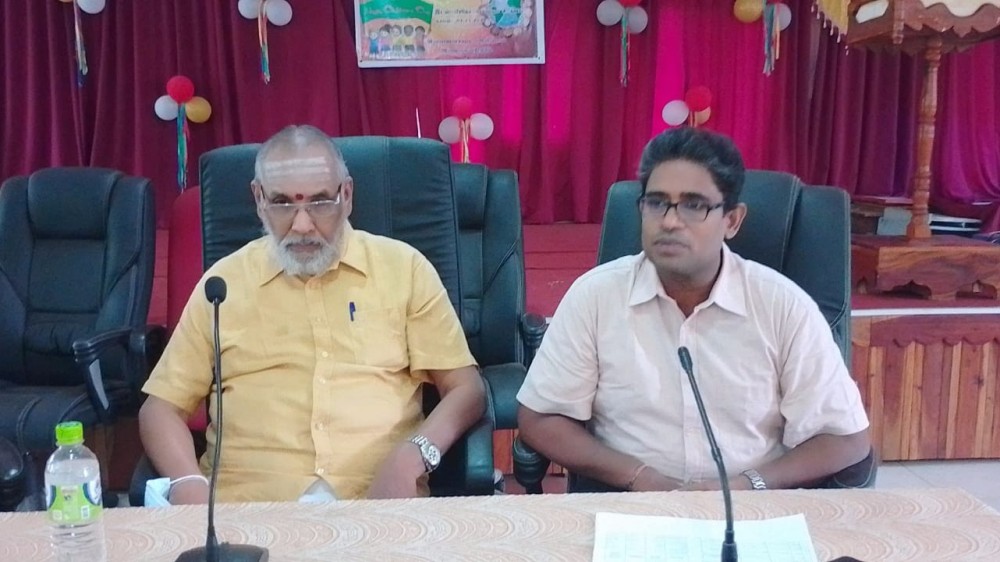 விக்னேஸ்வரன் தமிழ் மக்களின் அடையாளமாகப் பார்க்கப்படுகிறார்... பிரதேச செயலர் முகுந்தன் தெரிவிப்பு.