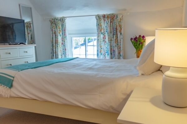 Gallery | Vale Cottage Croyde | Surf holiday cottage Croyde | Dog friendly holiday cottage Devon | Luxury holiday cottage Croyde