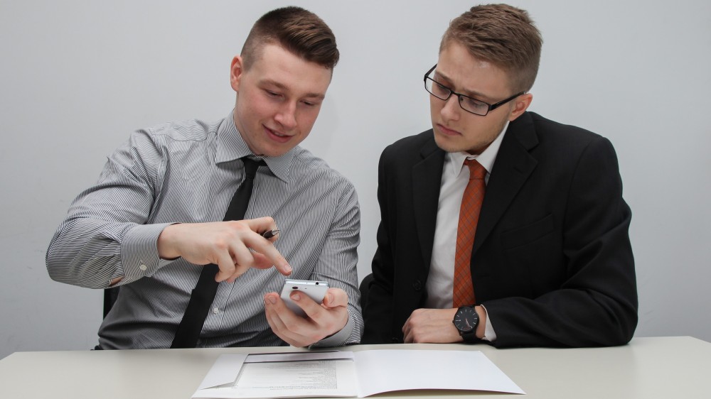 யாழ் - கொழும்பு சேவை வாகன பத்திரங்கள் சோதனை