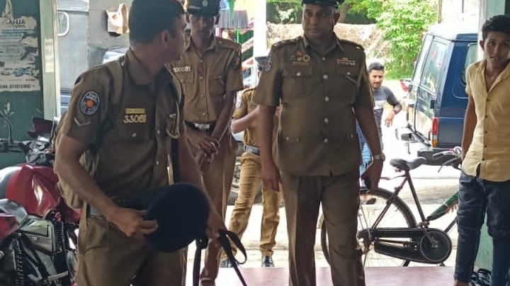 போதைப் பொருட்களைத் தேடி பொலீஸ்