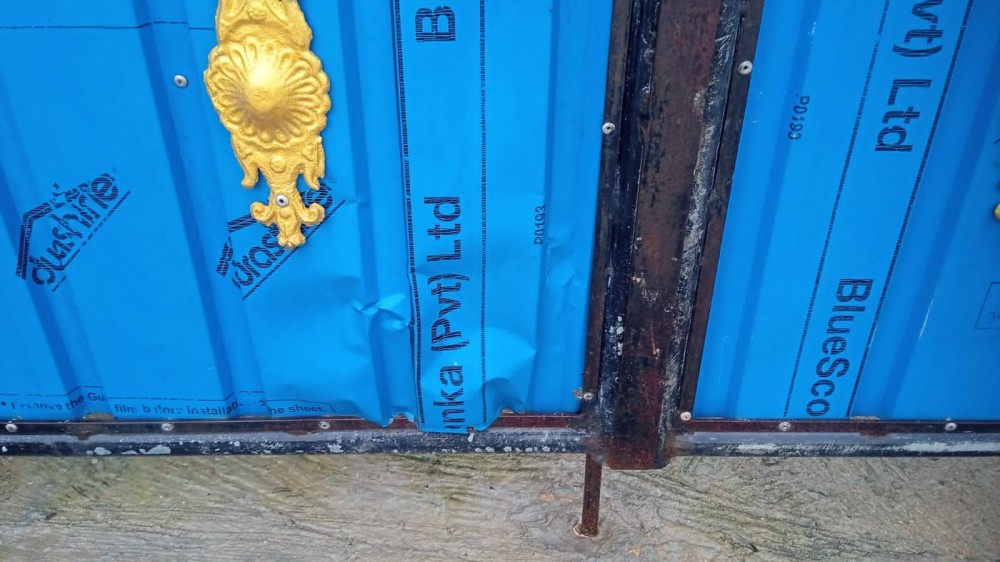 வாளுடன் கல்வியியல் கல்லூரி மாணவன் அட்டகாசம்