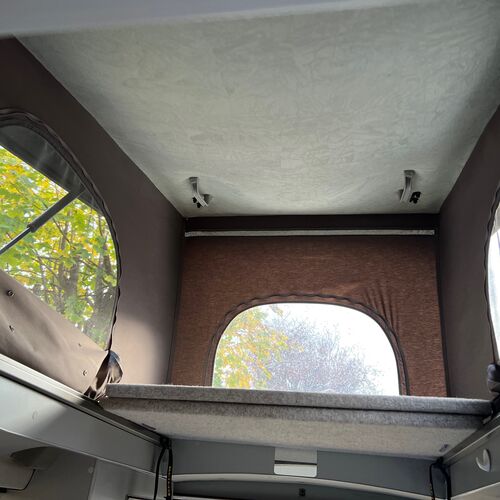 Toyota Regius WELLHOUSE Camper Van 4 Berth 2.7 Petrol Automatic