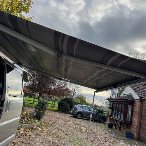 Toyota Regius WELLHOUSE Camper Van 4 Berth 2.7 Petrol Automatic