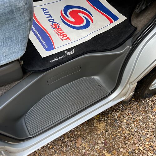 Toyota Regius WELLHOUSE Camper Van 4 Berth 2.7 Petrol Automatic