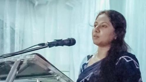 சாயம்” எனும் கலைக்கூடத் தொணியில் “வரலாற்றின் மீதான கழிவிரக்கம்” எனும் தலைப்பில் ஓவியக் கண்காட்சி.