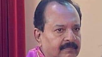 சுய புலமைசார் படைப்புக்கு விருது