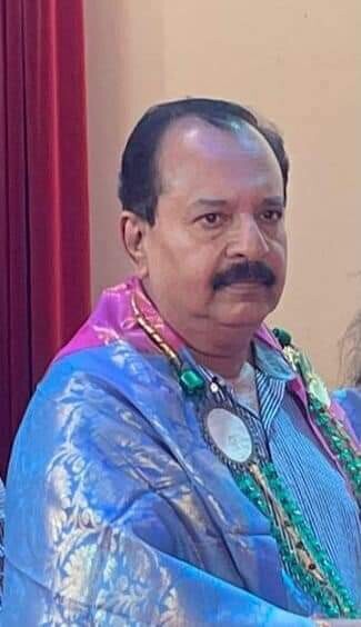 சுய புலமைசார் படைப்புக்கு விருது