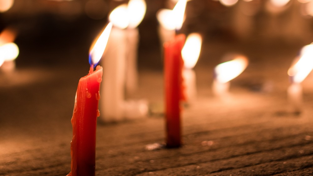 மீன் பிடித்த இளைஞர் தவறி விழுந்து மரணம்