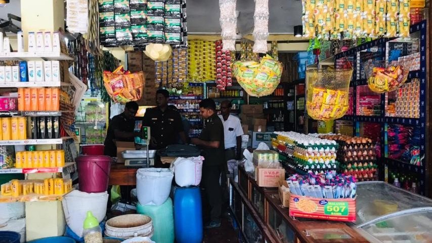 காலாவதியான பொருகள் விற்பனைக்கு அபராதம்