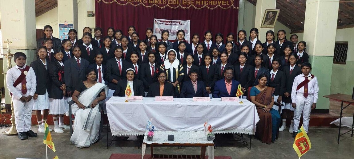 அச்சுவேலி புனித தெரேசாள் மகளிர் கல்லூரியின் மாணவ பாராளுமன்ற முதலாவது அமர்வு