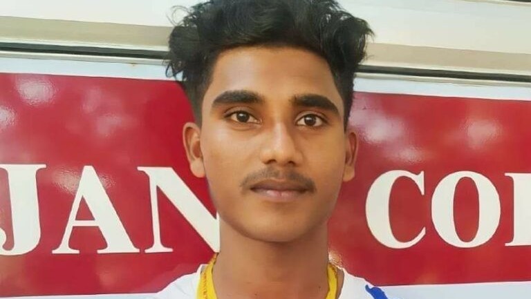 தேசிய மட்ட கோலூன்றி பாய்தலில் யாழ்ப்பாணம் மூன்று பதக்கங்களையும் தனதாக்கியது.