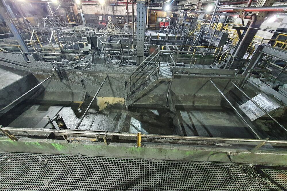 Removal of Heavy Sludge from Skimmer Tanks