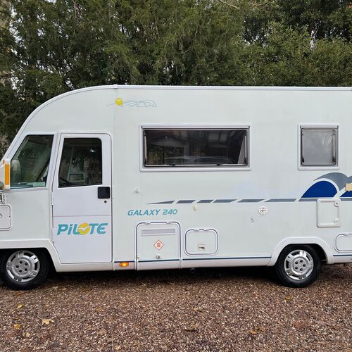 Pilote Galaxy G240 A Class Motorhome 2.8TD 4 Berth LHD Left Hand Drive 51reg