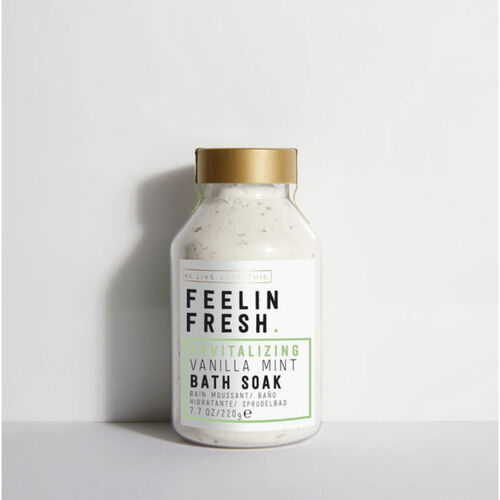 We Live Like This. Feelin Fresh Vanilla Mint Bath Soak -  220g