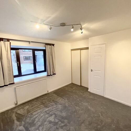 15 Ffordd Trecastle, Llanharry, CF72 9ND