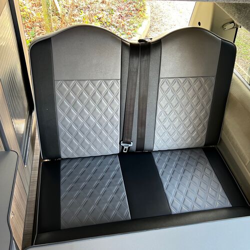 2005 Nissan Elgrand Camper Van 4 Berth 3.5 V6 Automatic Pro Conversion