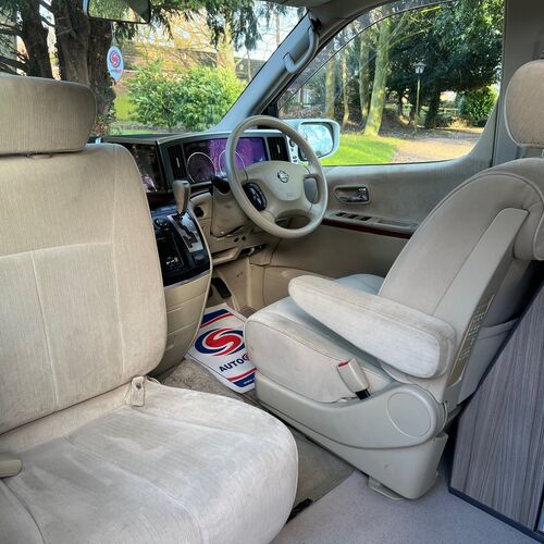2005 Nissan Elgrand Camper Van 4 Berth 3.5 V6 Automatic Pro Conversion