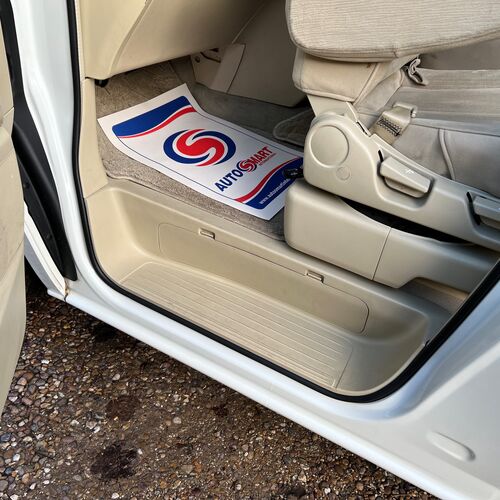 2005 Nissan Elgrand Camper Van 4 Berth 3.5 V6 Automatic Pro Conversion