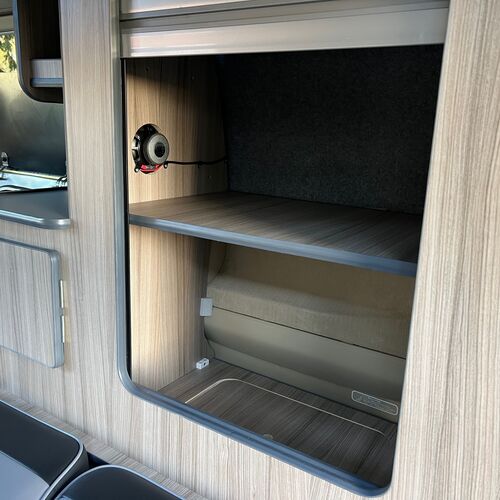 2005 Nissan Elgrand Camper Van 4 Berth 3.5 V6 Automatic Pro Conversion