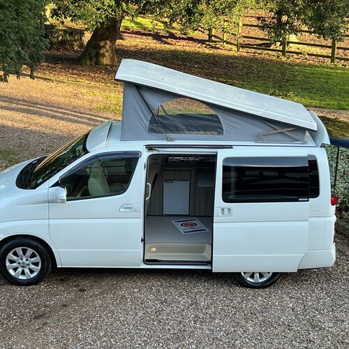 2005 Nissan Elgrand Camper Van 4 Berth 3.5 V6 Automatic Pro Conversion