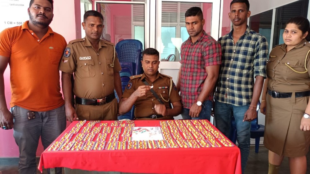 போதைவஸ்துகளுடன் இரு இளைஞர் கைது