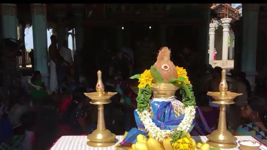 புத்தாண்டில் மக்களுக்கு இராணுவத்தினரால் உலருணவுப் பொருட்கள் விநியோகம்