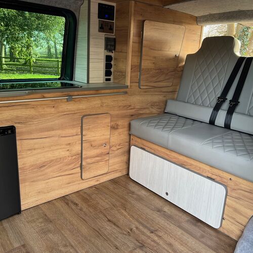 2005 VW Transporter T5 SWB HighTop 2.5 TDi (174) Camper Van 2 Berth