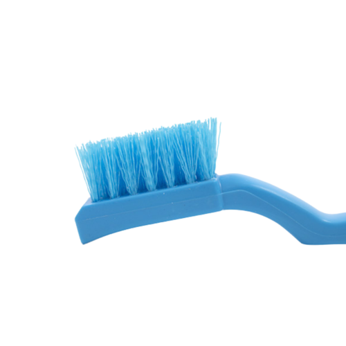 Niche brush (small detail brush)