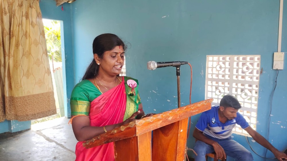 நூலினுடைய கூர்மைதான் உலகத்தையே ஆழ்கிறது - அனுசியா ஜெயகாந்த்